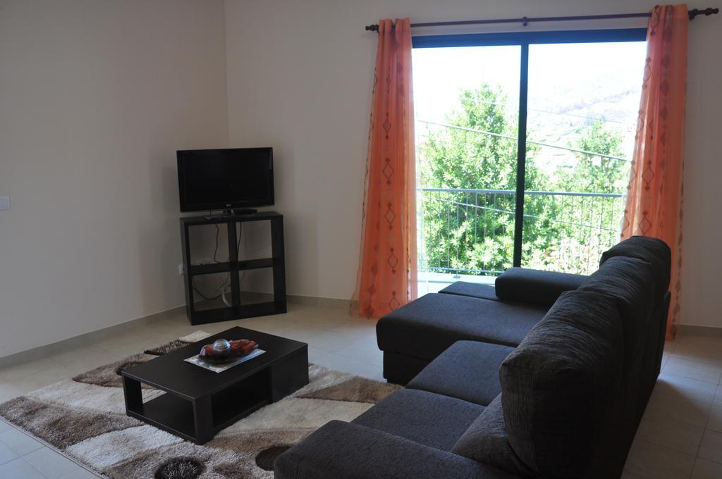 Casa Mao-Cheia Apartment Arco da Calheta  Luaran gambar
